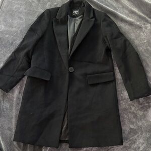 Zara women  Elegant Black Trench Coat